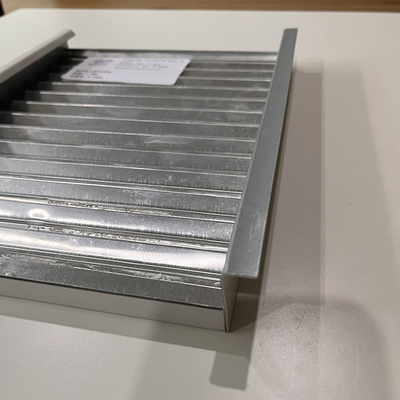 1.0mm de Golfhaak van het Aluminiummetaal Plafond op Comité met Standaardperforatie