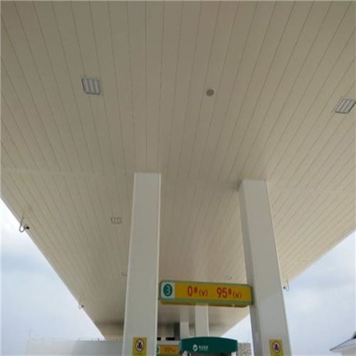 Vuurvast S-strip aluminium metalen plafond 600 mm breedte voor winkelcentrum
