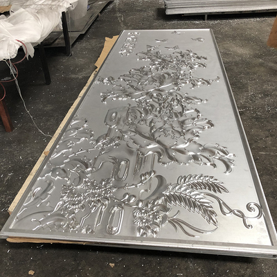Convex oppervlak aluminium metalen plafond driedimensionale sculptuur reliëfplaat glad plat