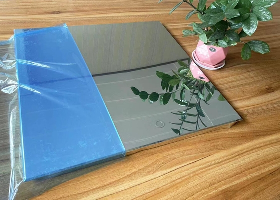 Moderne 300x300mm Opgepoetste Spiegel 0.5mm van het Aluminiummetaal Plafond Dikte