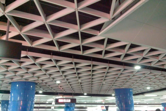 Aluminium metalen roosterplafond 250x250mm voor congrescentrum