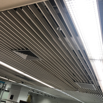 Vuurvast Plafond 200x3000mm van het Aluminiumb Scherm voor Buitenmuurdecoratie