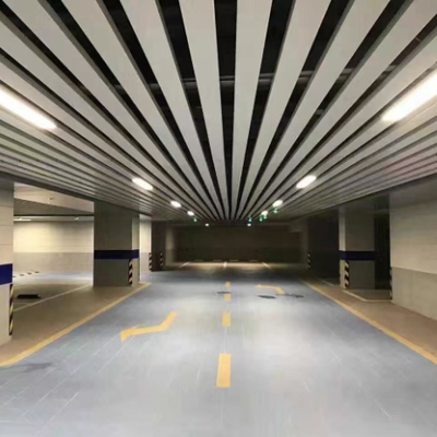 3000mm het Comité van het het Schotaluminium van U Plafond 0.5mm1mm Duidelijk Patroon